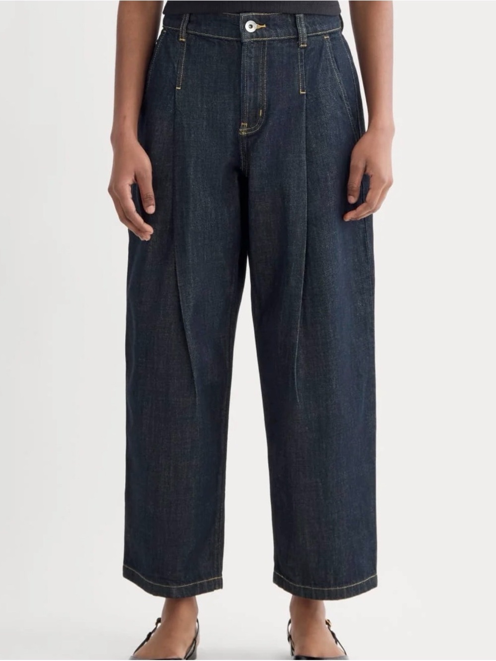High Rise Pleated Jean - Picture 3 of 12